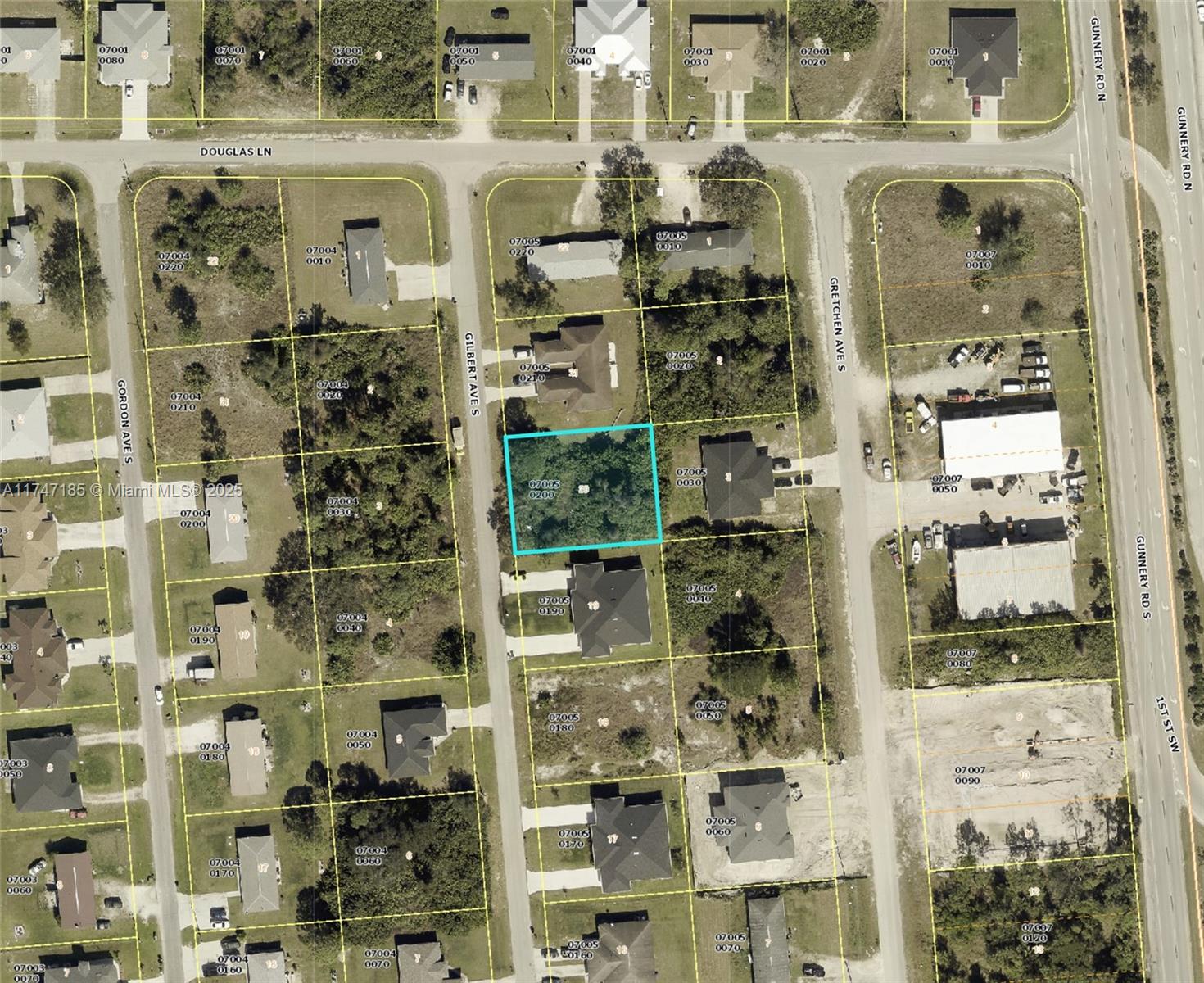 83dcefb7-4739 109/111 Gilbert Ave S, Lehigh Acres FL 33973 — #A11747185