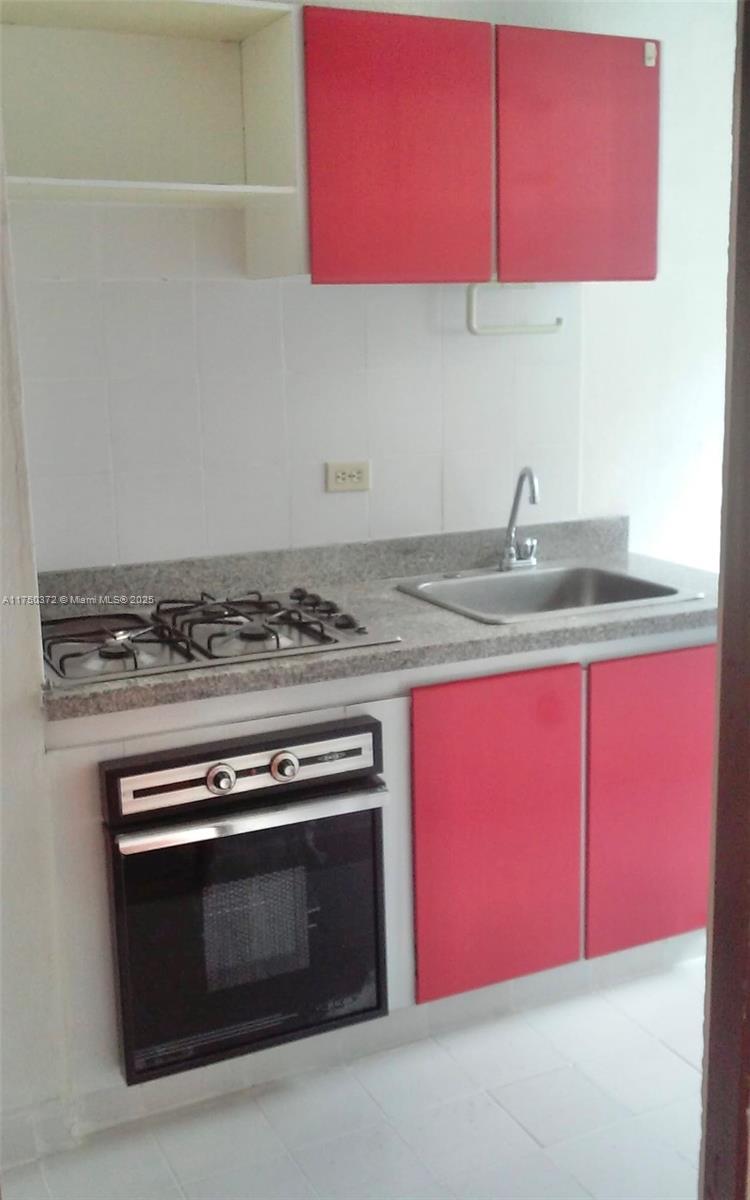 83dcefb7-4788 KR 7B 153A 15 # 204, FL — #A11750372