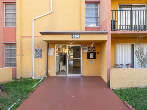 4801 NW 7th St # 16, Miami FL 33126 — #A11753063