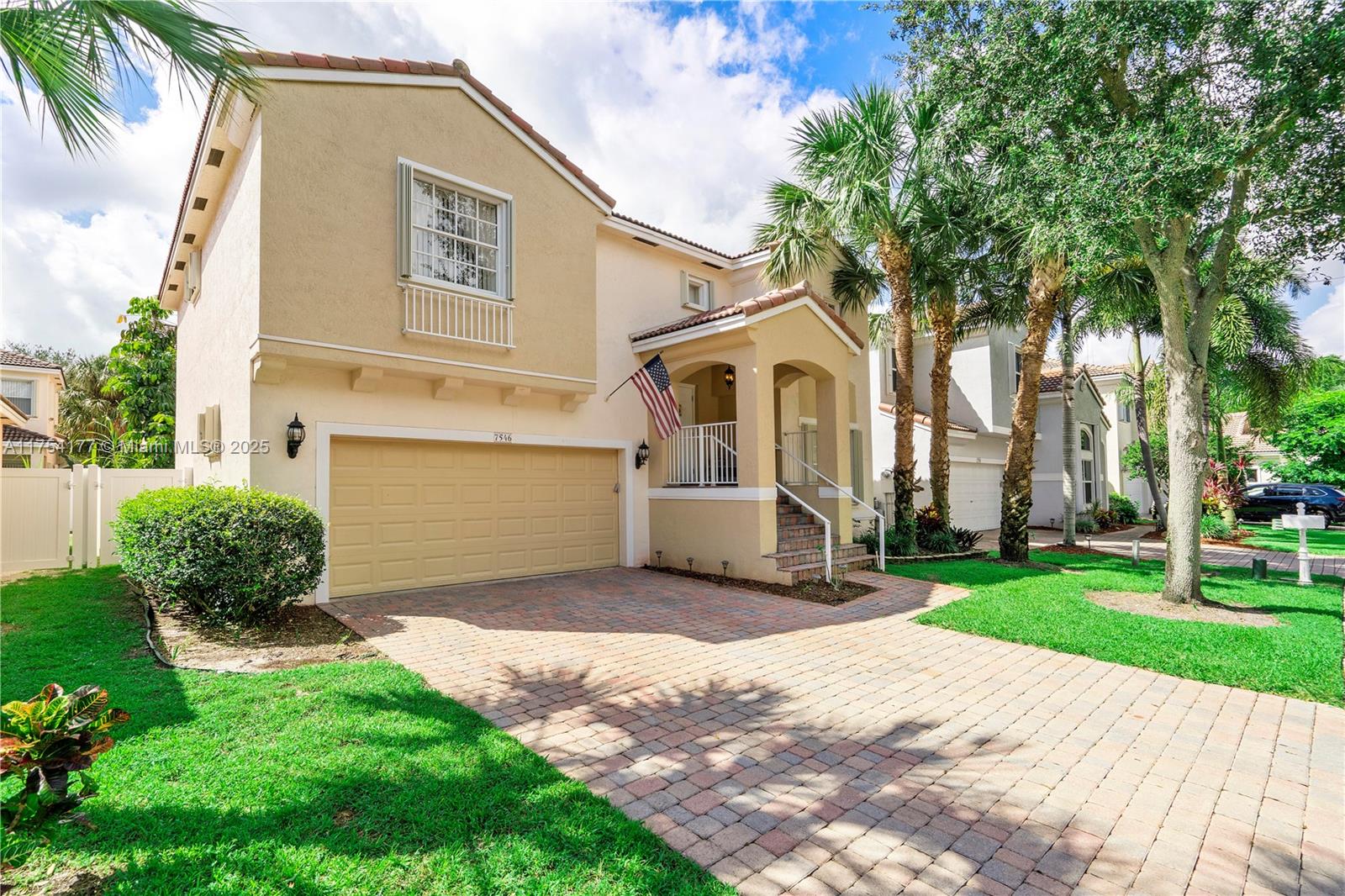 83dcefb7-4834 7546 NW 18th Dr, Pembroke Pines FL 33024 — #A11754177