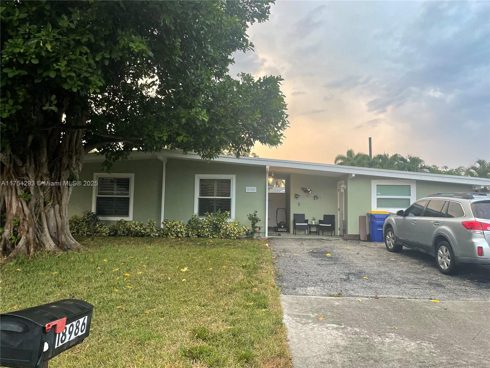 83dcefb7-4836 18986 SE Mayo Dr, Jupiter FL 33469 — #A11754293