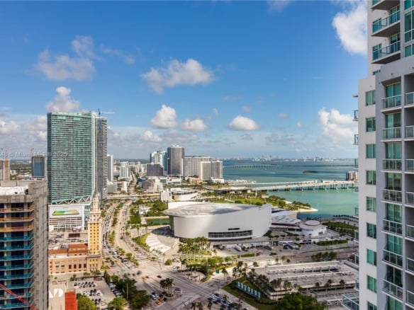 253 NE 2nd St # 3702, Miami FL 33132 — #A11756248
