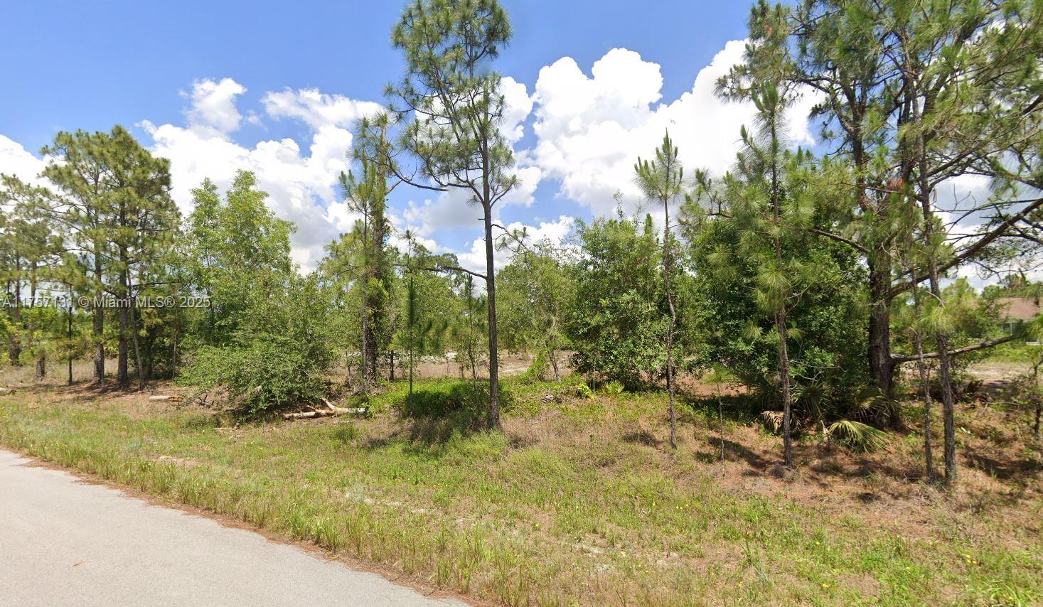 941 Garnet Ave, Lehigh Acres FL 33974 — #A11757131