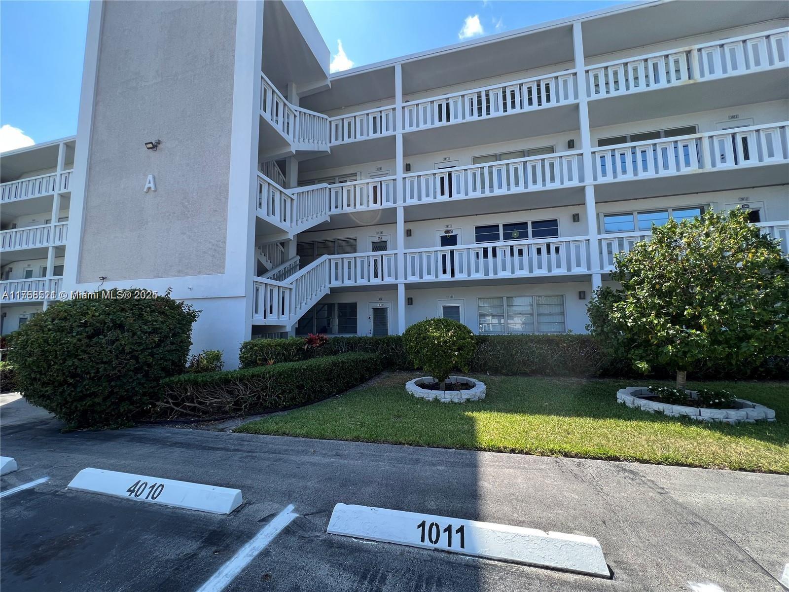 83dcefb7-4914 1011 Ellesmere A # 1011, Deerfield Beach FL 33442 — #A11758521