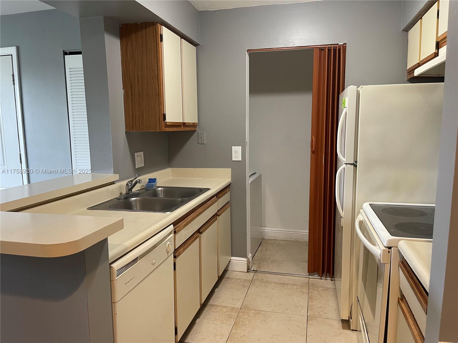 83dcefb7-4917 1247 SW 46th Ave # 1312, Pompano Beach FL 33069 — #A11758920