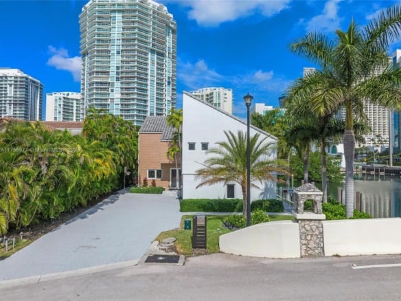 201 Atlantic Ave, Sunny Isles Beach FL 33160 — #A11758977