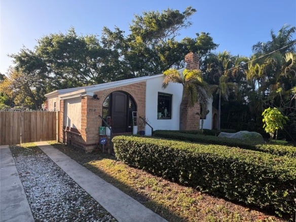 7020 NE 5th Ave, Miami FL 33138 — #A11760322