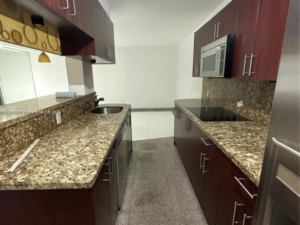 1100 NE 1st Ct # 105, Hallandale Beach FL 33009 — #A11761079
