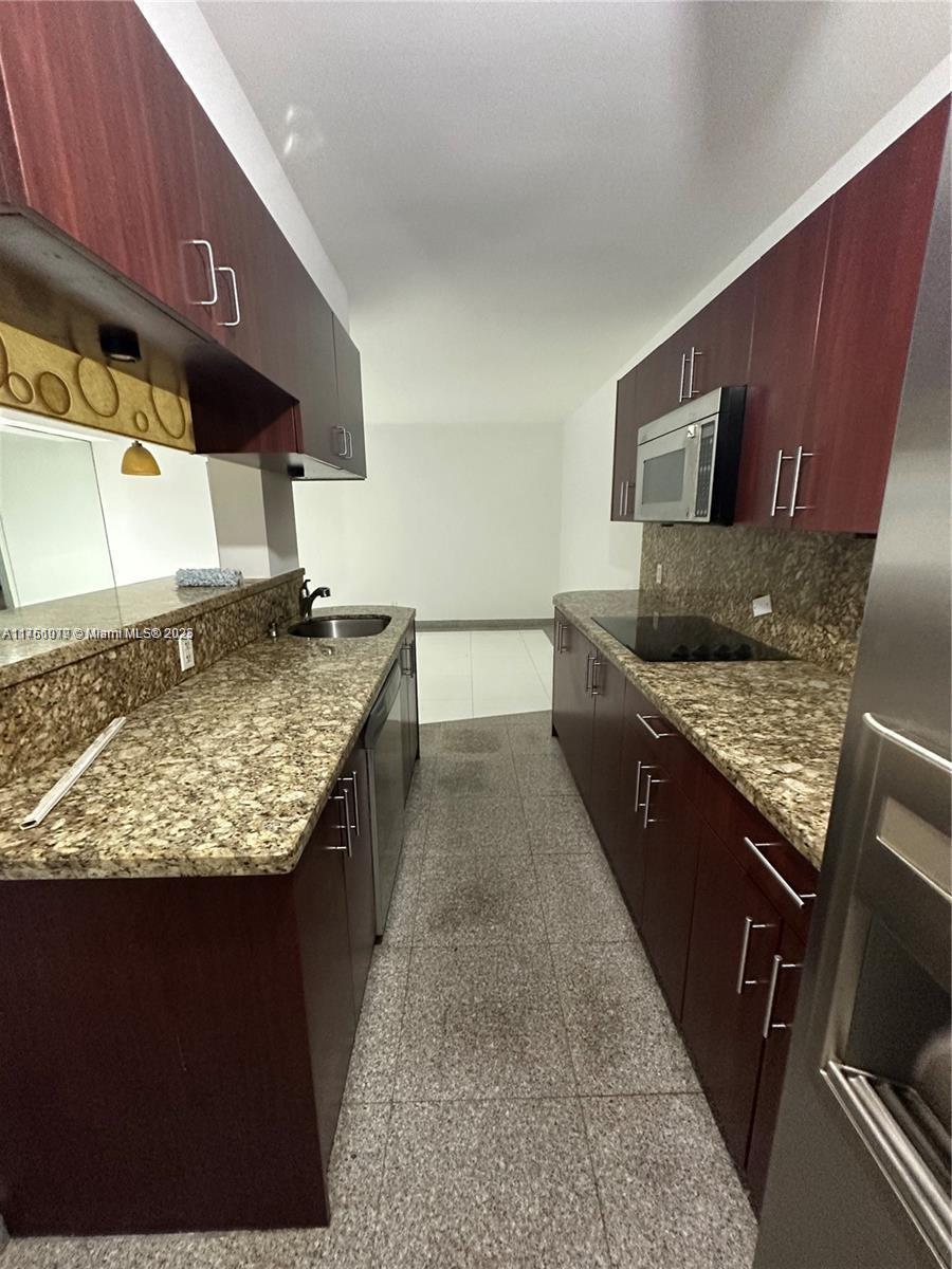 1100 NE 1st Ct # 105, Hallandale Beach FL 33009 — #A11761079