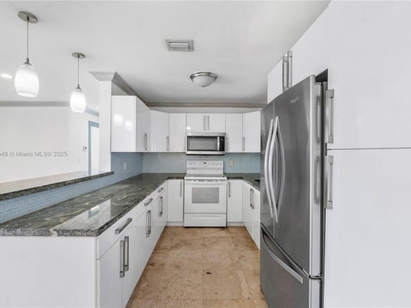 1541 SW 52nd Ave, Plantation FL 33317 — #A11763548