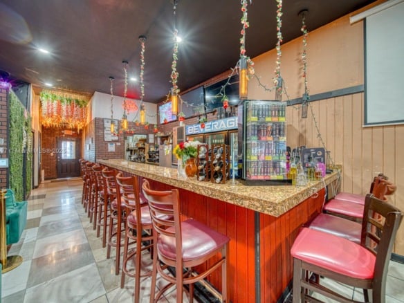 HIGHLY PROFITABLE Restaurant-Bar For Sale on 8th St, Miami FL 33144 — #A11763597