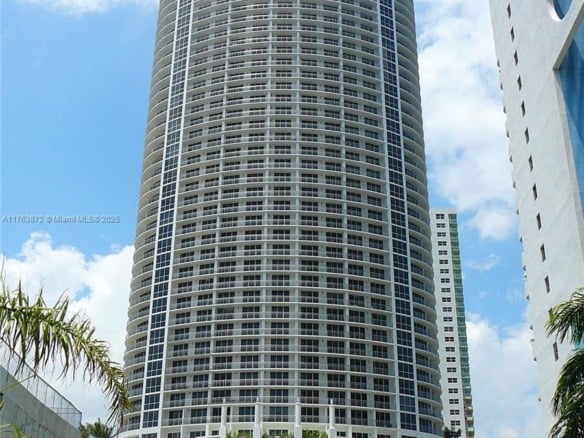 1750 N Bayshore Dr # 2215, Miami FL 33132 — #A11763872