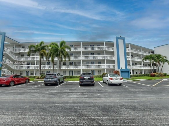 2069 Exeter # D, Boca Raton FL 33434 — #A11764464