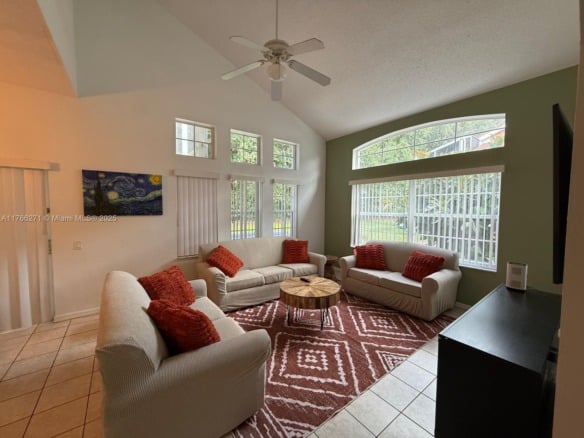 1013 Park Ridge Cir, Kissimmee FL 34746 — #A11766271