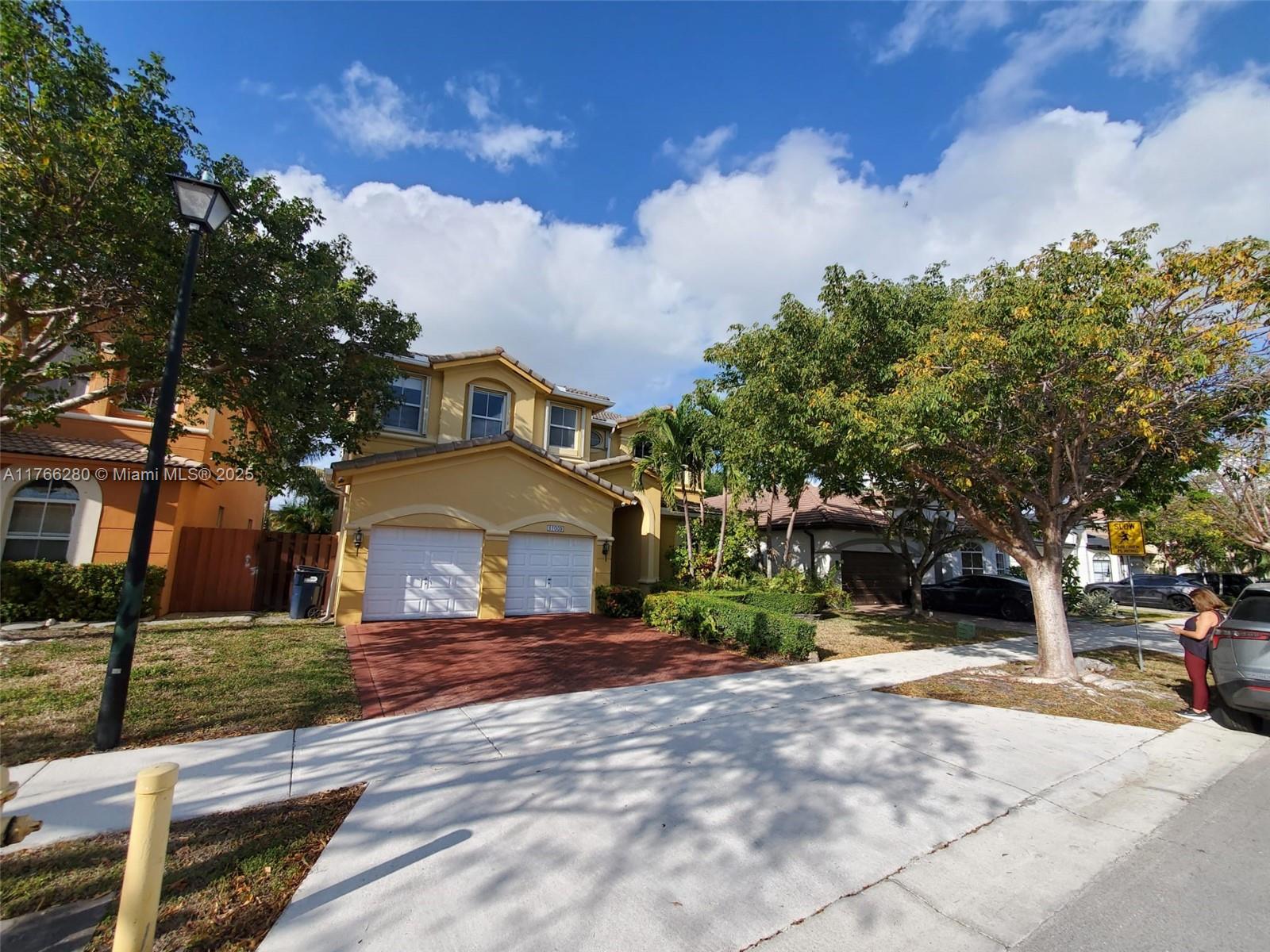 83dcefb7-5043 11009 NW 80th Ln, Doral FL 33178 — #A11766280