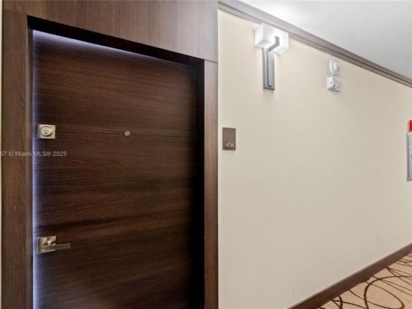 20505 E Country Club Dr # 434, Aventura FL 33180 — #A11768457