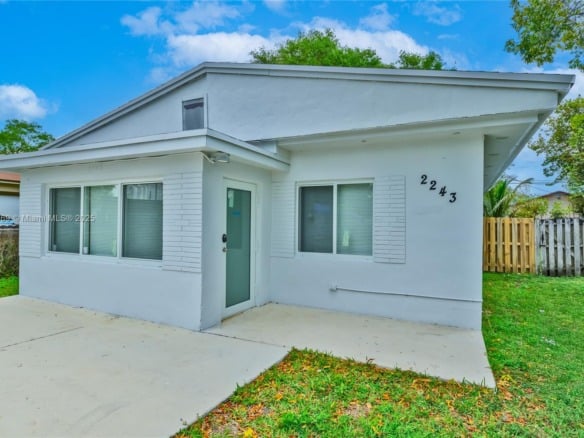 2243 Greene St, Hollywood FL 33020 — #A11768969