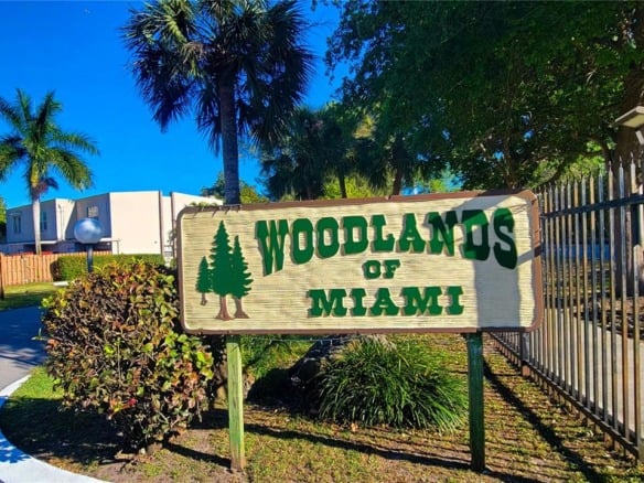 14241 Memorial Hwy # 9F, Miami FL 33161 — #A11769138