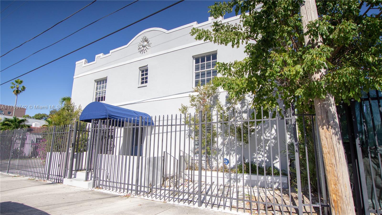 83dcefb7-5107 577 NE 62 STREET # 2, Miami FL 33138 — #A11769742