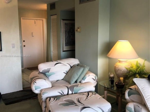 1000 NE 14th Ave # 605, Hallandale Beach FL 33009 — #A11769859