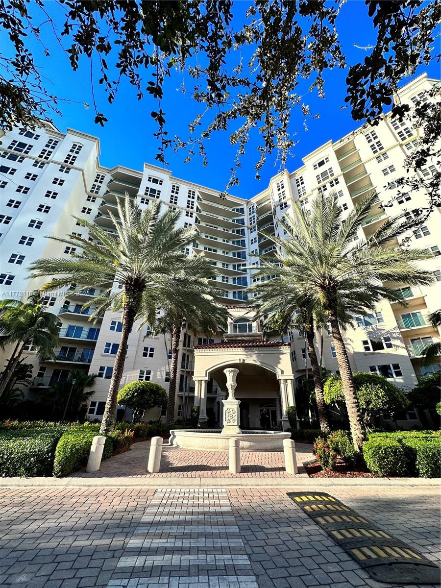 83dcefb7-5157 19900 E Country Club Dr # 1012, Aventura FL 33180 — #A11772116