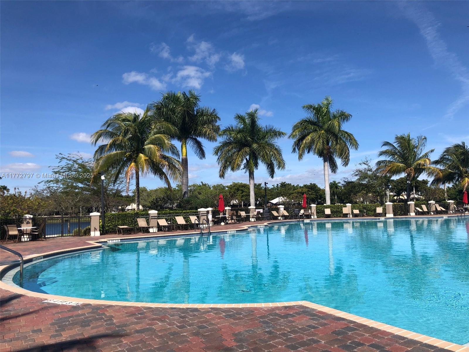 83dcefb7-5172 19370 Collins Ave # 326, Sunny Isles Beach FL 33160 — #A11772797