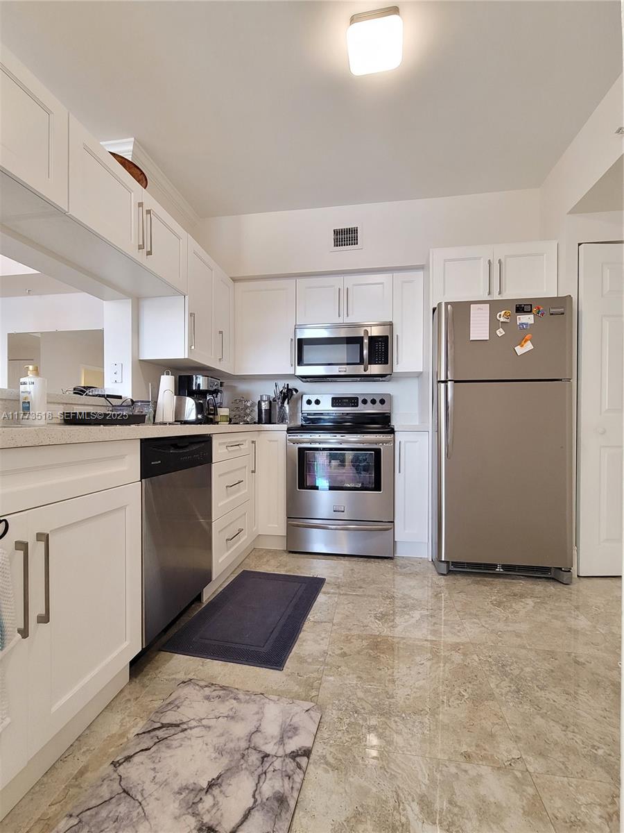 83dcefb7-5183 17100 N Bay Rd # 1307, Sunny Isles Beach FL 33160 — #A11773518