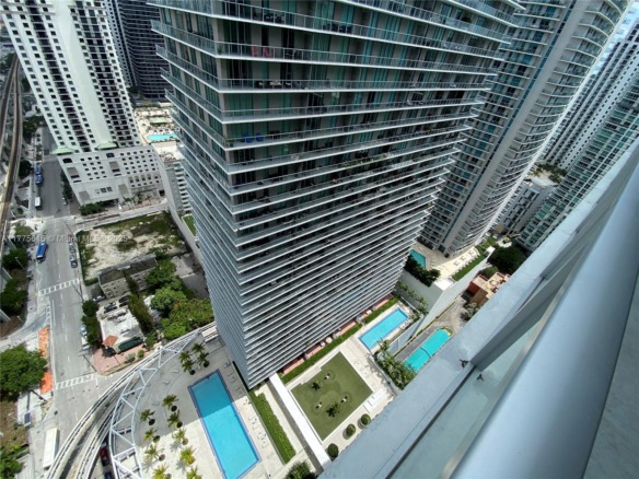 79 SW 12 ST, Miami FL 33130 — #A11775615