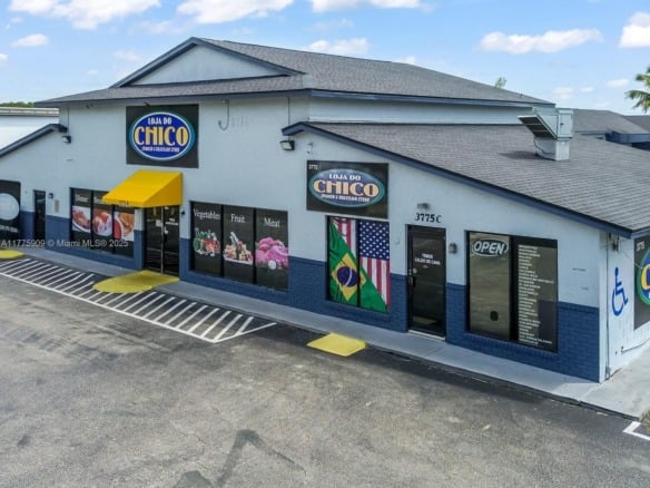 3775 Fowler ST, Fort Myers FL 33901 — #A11775909