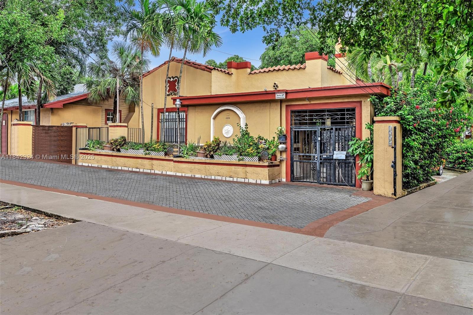 1228-1234-1250 SW 2nd St, Miami FL 33135 — #A11842324