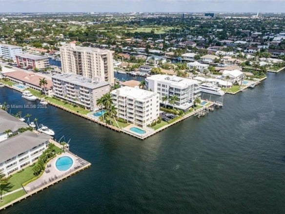 2881 NE 33rd Ct, Fort Lauderdale FL 33306 — #A11777417