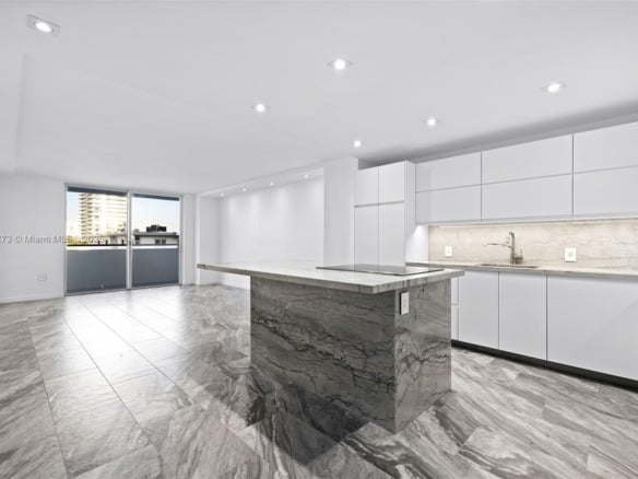 1658 Bay Rd # 504, Miami Beach FL 33139 — #A11778273