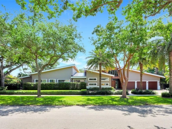128 NE 94th St, Miami Shores FL 33138 — #A11778909