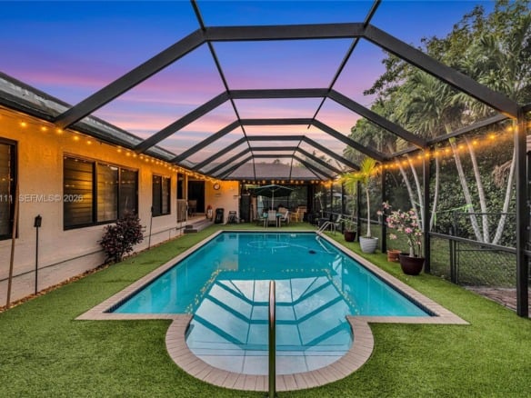 7801 SW 170th St, Palmetto Bay FL 33157 — #A11779111