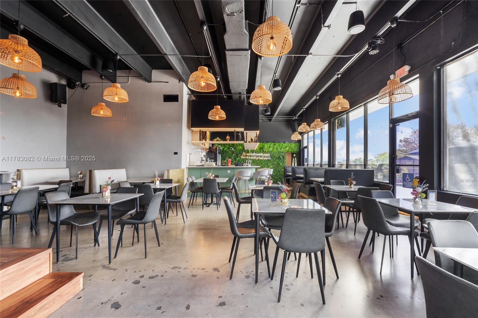 83dcefb7-5349 10648 FOUNTAINBLEAU BLVD, Miami FL 33172 — #A11783082