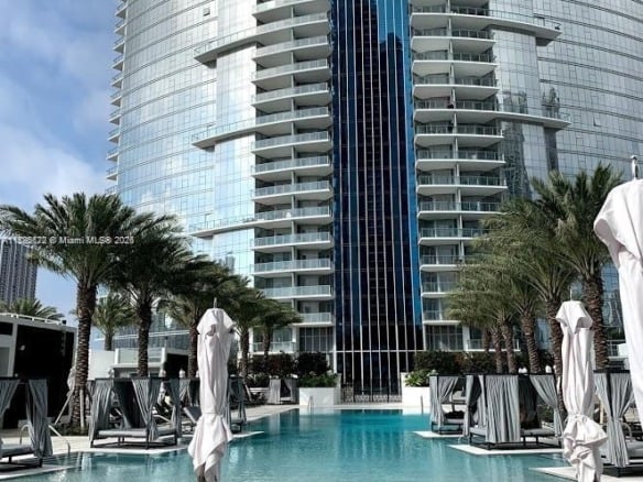 851 NE 1st Ave # 3002, Miami FL 33132 — #A11785172