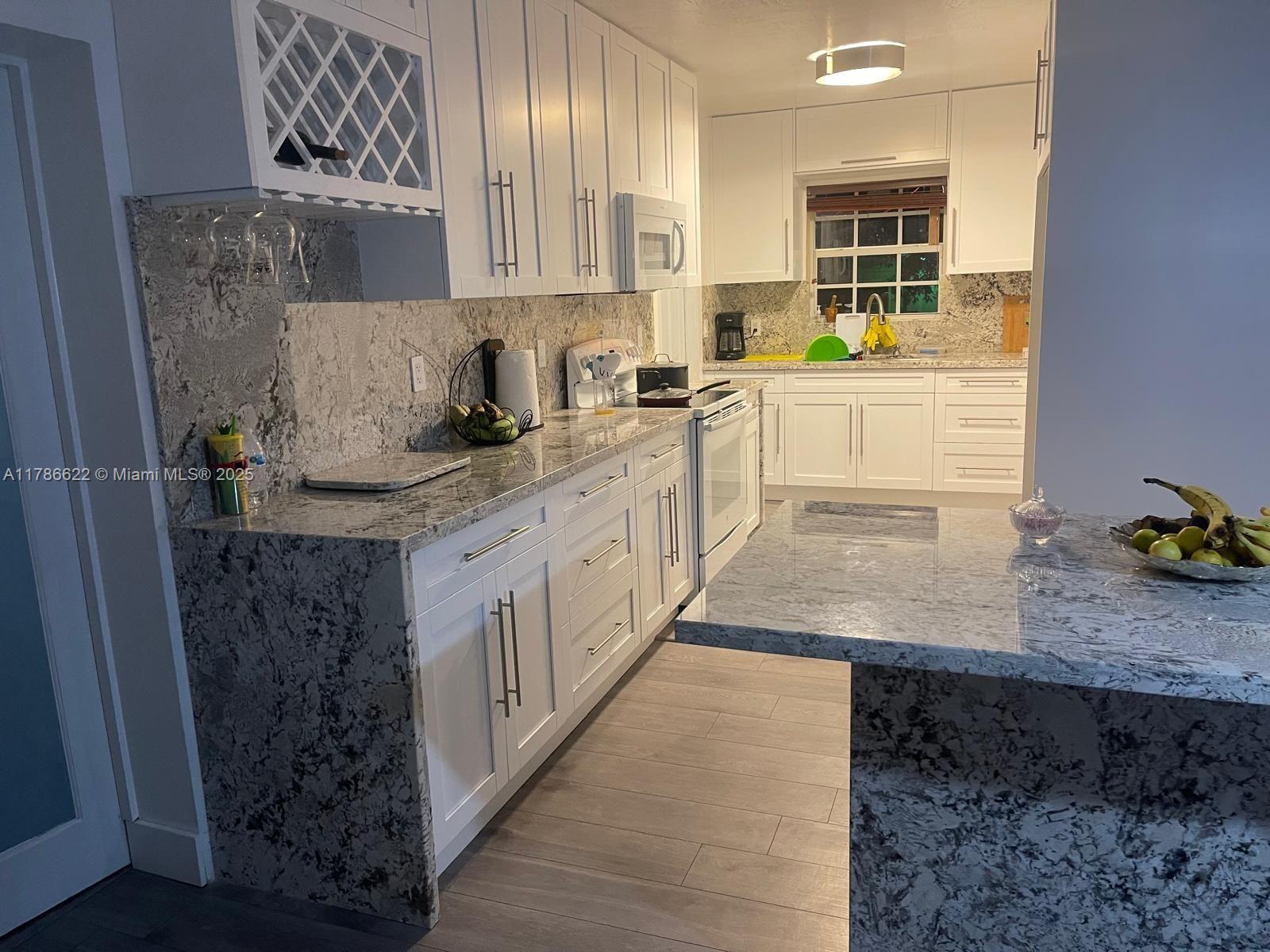 83dcefb7-5415 3103 NW 157th St, Miami Gardens FL 33054 — #A11786622
