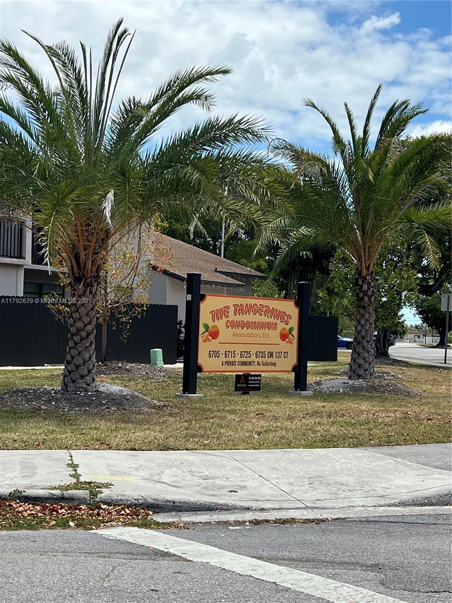 83dcefb7-5518 6725 SW 137th Ct # 14D, Miami FL 33183 — #A11792639