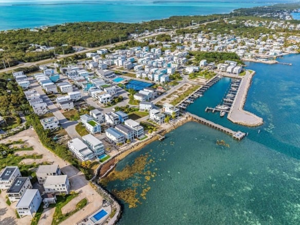 94825 Overseas Hwy #76, Key Largo FL 33037 — #A11792787