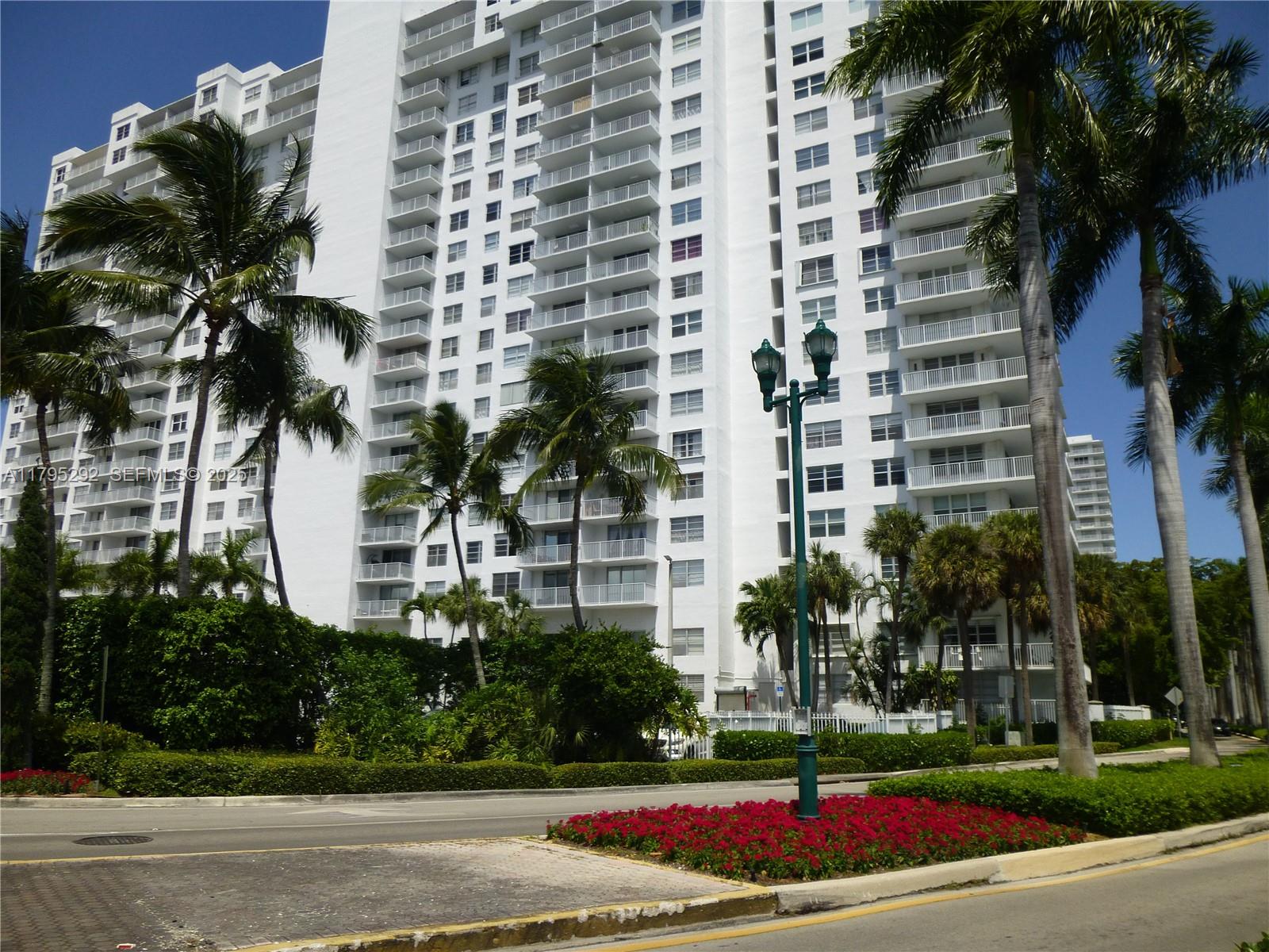 83dcefb7-5568 2801 NE 183rd St # 1507W, Aventura FL 33160 — #A11795292