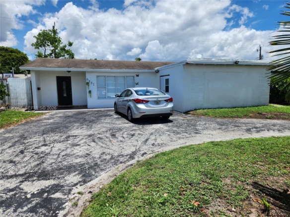 6881 Sheridan St, Hollywood FL 33024 — #A11796657