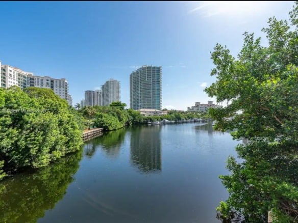 19999 E Country Club Dr # 1202, Aventura FL 33180 — #A11797217