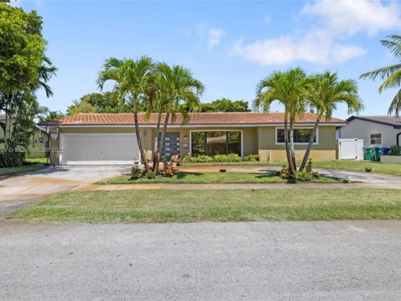 20375 NE 22nd Pl, Miami FL 33180 — #A11797566
