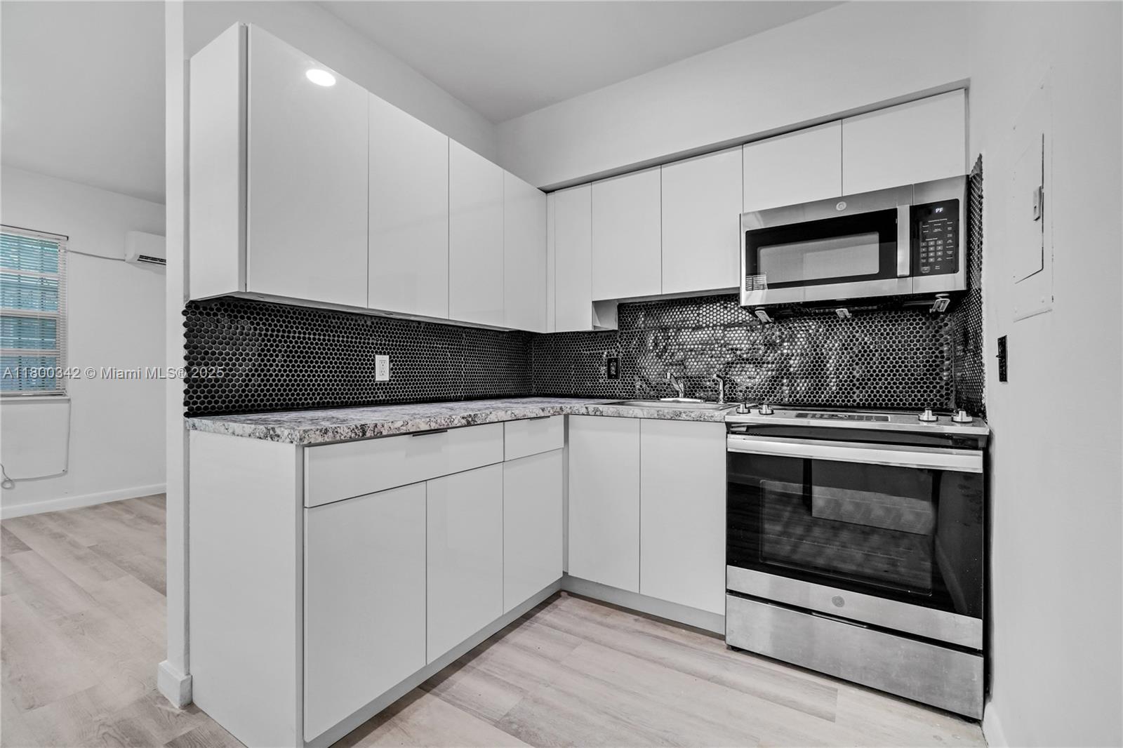 83dcefb7-5681 46 NW 62nd St # 4, Miami FL 33150 — #A11800342