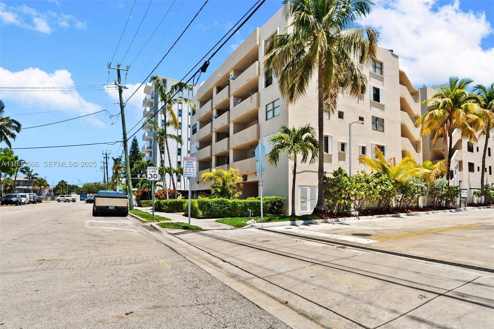 83dcefb7-5685 7125 Bay Dr # 201, Miami Beach FL 33141 — #A11800566