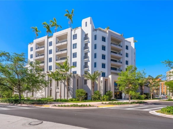 701 Valencia Ave # 401, Coral Gables FL 33134 — #A11801339