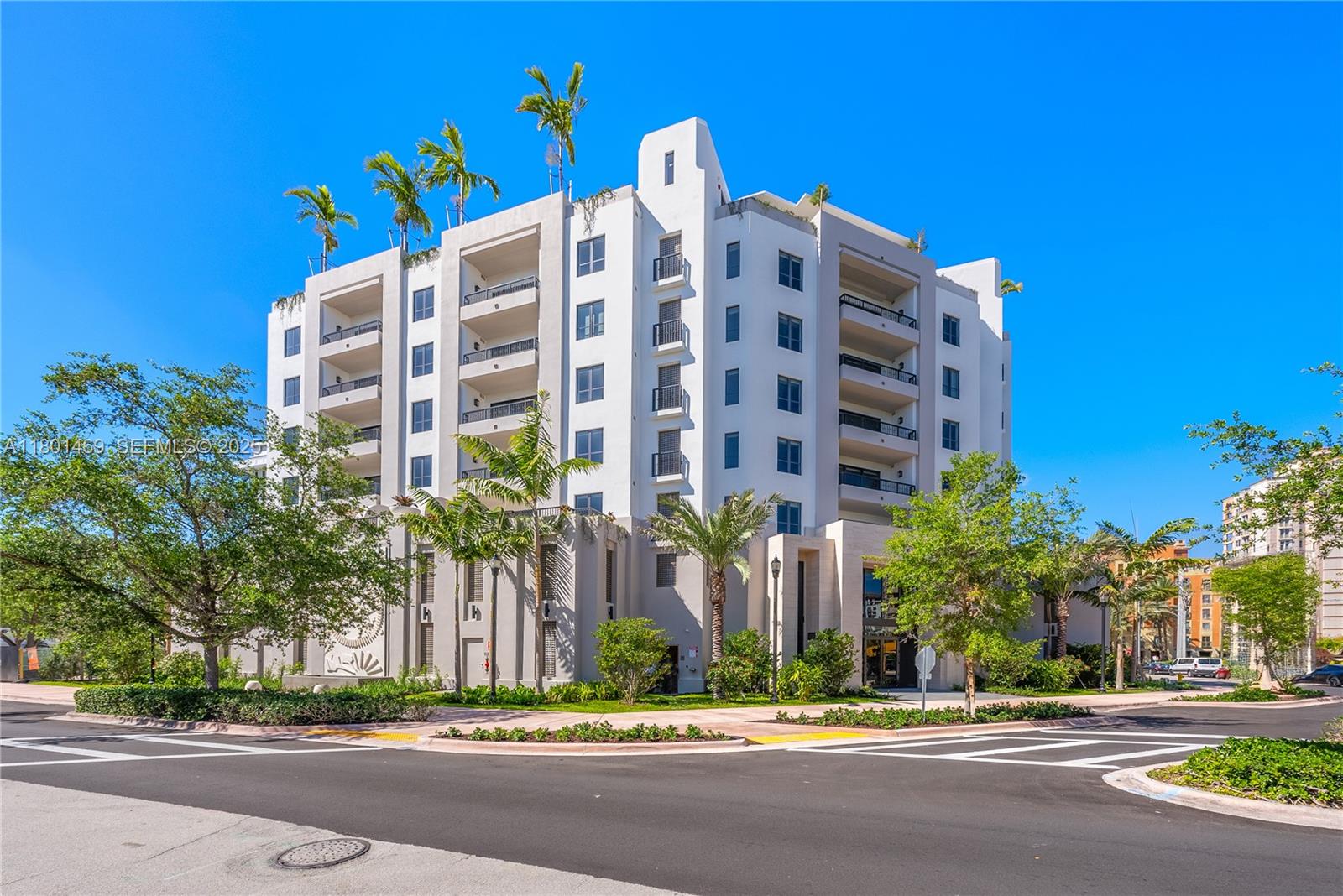 83dcefb7-5706 701 Valencia Ave # 403, Coral Gables FL 33134 — #A11801469