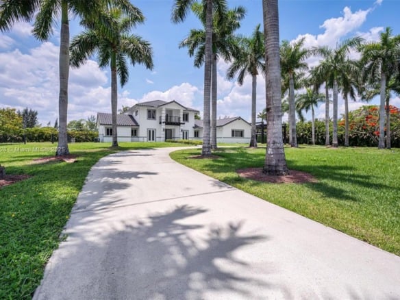 5121 SW 210th Ter, Southwest Ranches FL 33332 — #A11804628