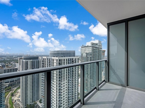 601 NE 1st # 4204, Miami FL 33132 — #A11805157