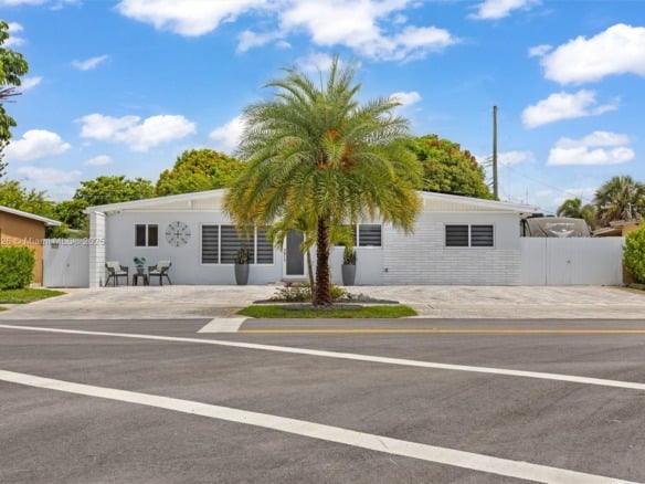 881 NW 177th Ter, Miami Gardens FL 33169 — #A11807126